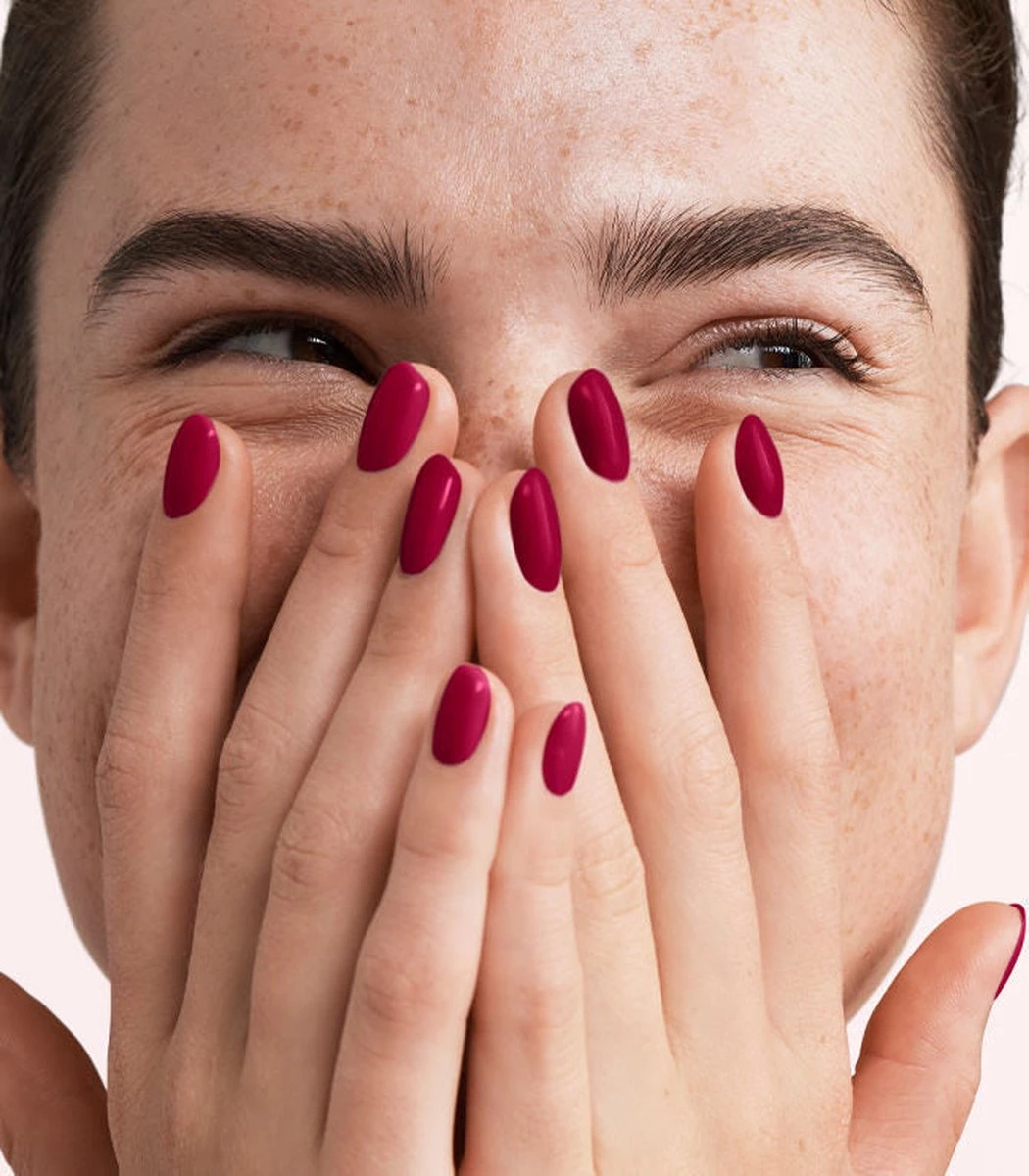 Pink Gellac - Royal Red - Gellak - Vegan - Rood - Creamy Finish - 15 Ml - Afbeelding 2