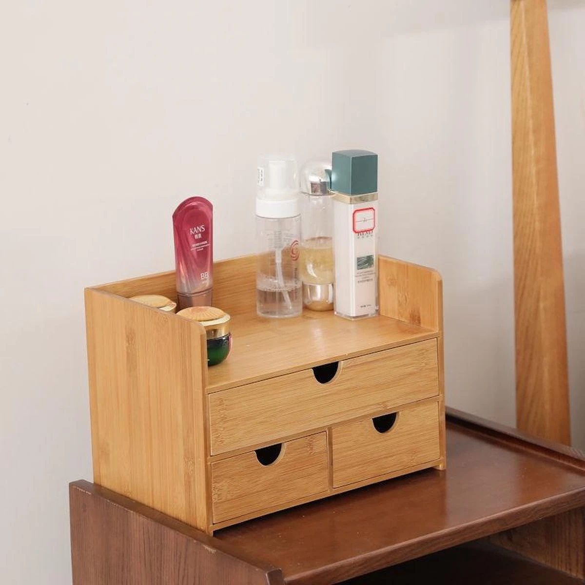 Merkloos Decopatent® Luxe Make-up Organizer Met 3 Lades - Cosmetica Organizer Make Up Met Schuiflade Bamboe Hout - Cosmeticahouder - Toren - Afbeelding 5